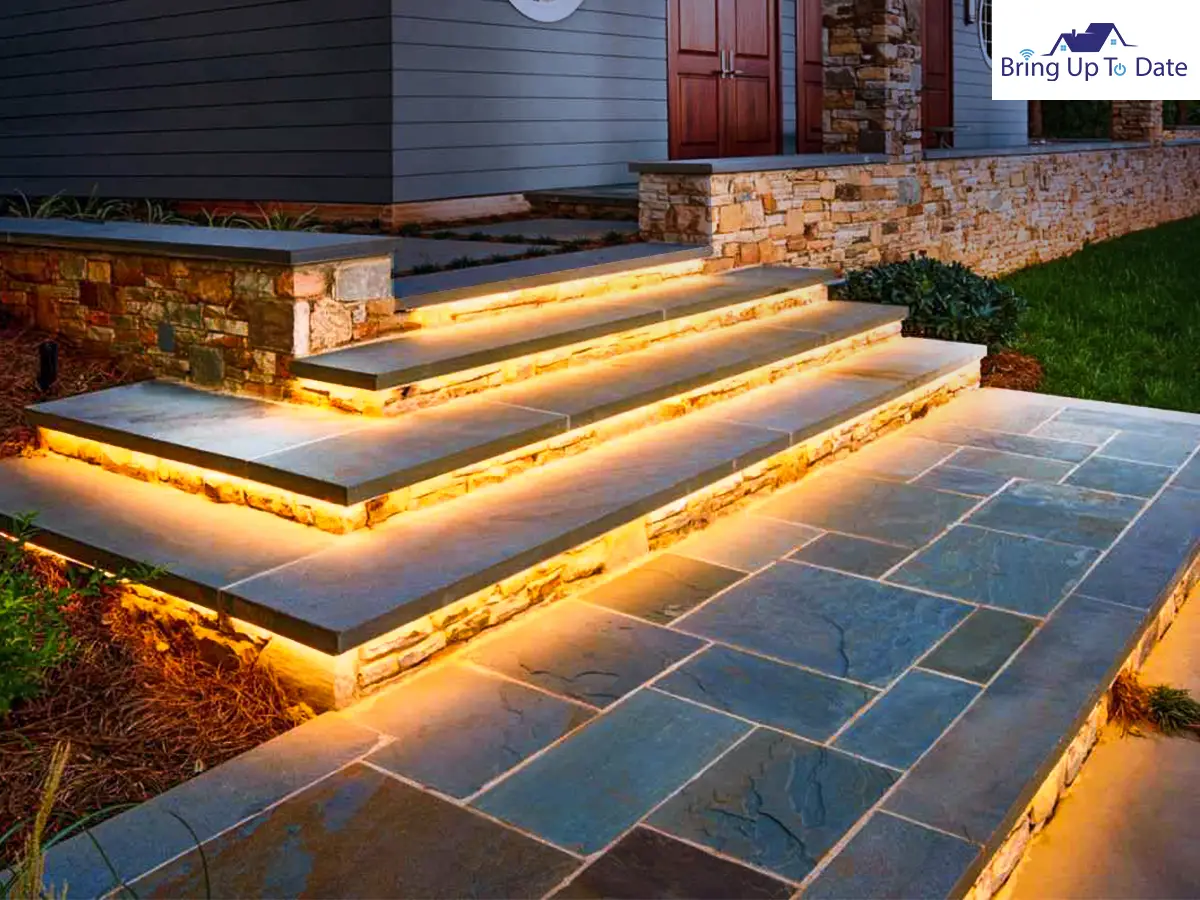 White and Color Ambiance Outdoor Lightstrips