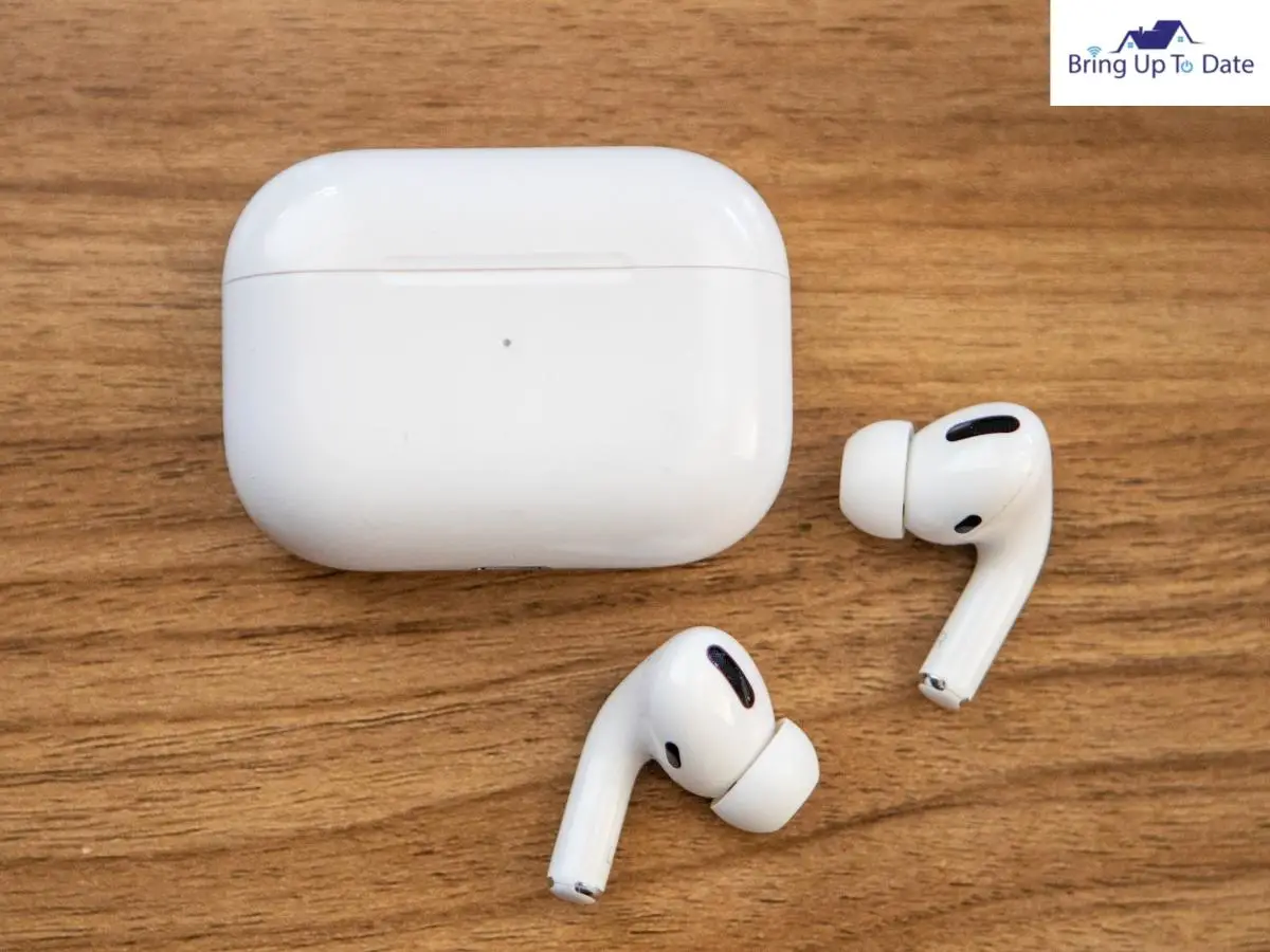 AirPods into the Pairing Mode 